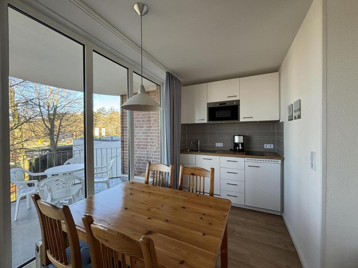 Haus Hohe Worth, 112 *